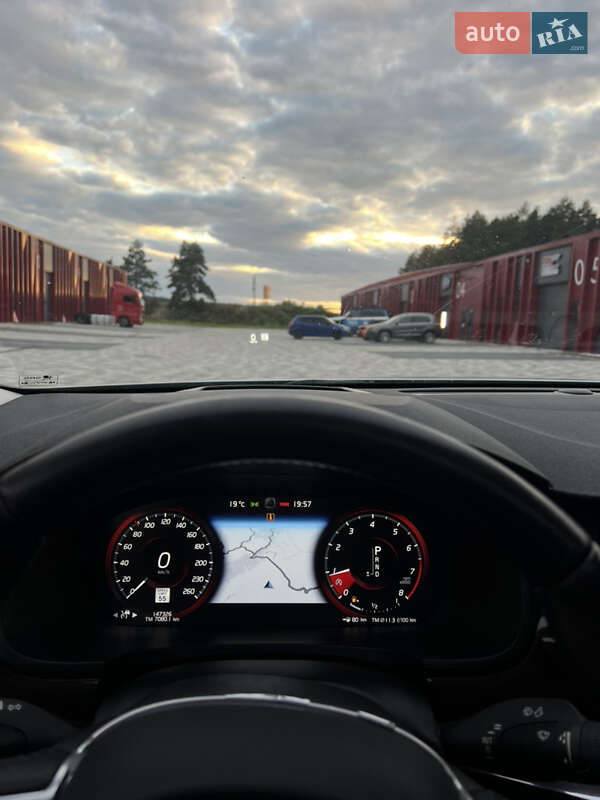 Седан Volvo S90 2018 в Львове