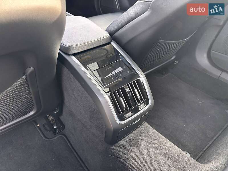 Седан Volvo S90 2017 в Львове