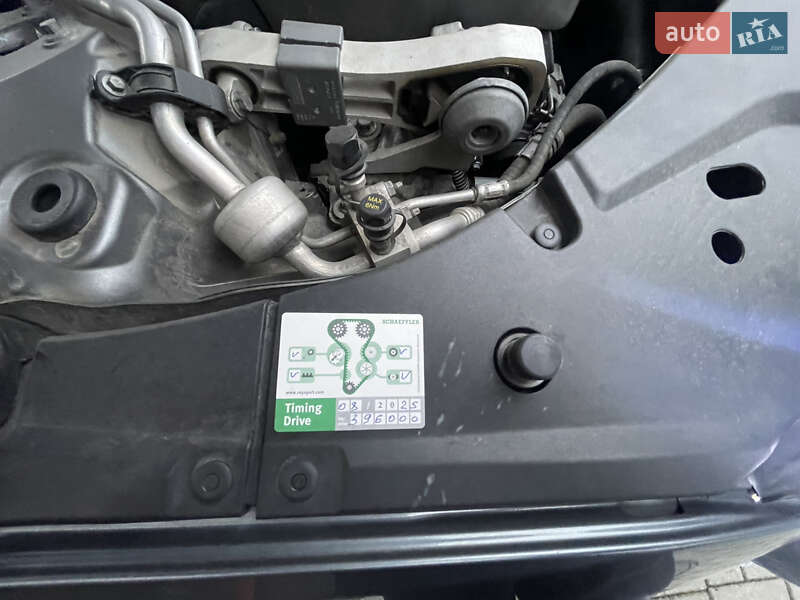 Седан Volvo S90 2017 в Чернівцях