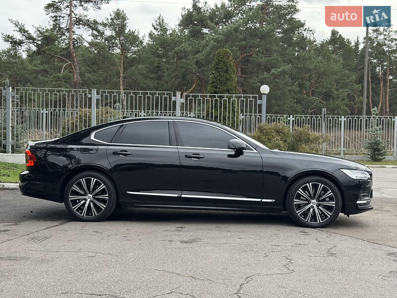 Седан Volvo S90 2023 в Києві
