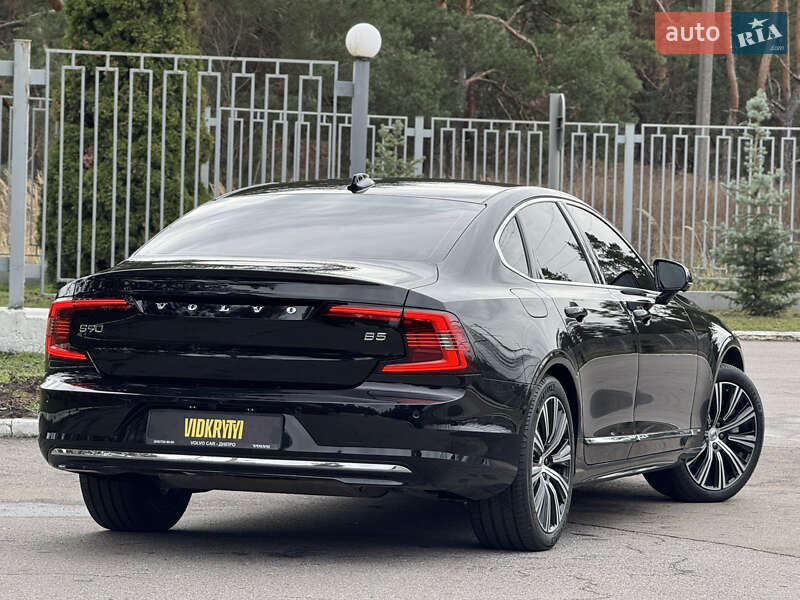 Седан Volvo S90 2023 в Києві