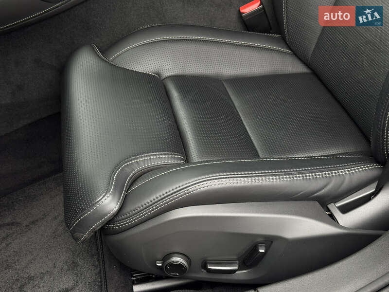 Седан Volvo S90 2023 в Києві