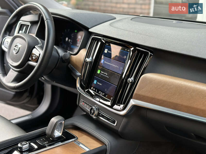Седан Volvo S90 2021 в Києві