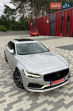 Седан Volvo S90 2018 в Львові