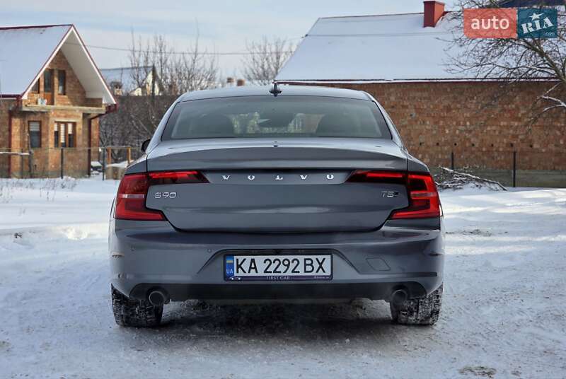 Седан Volvo S90 2017 в Черновцах