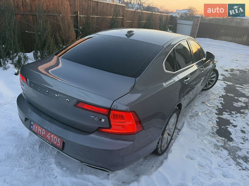 Седан Volvo S90 2016 в Киеве