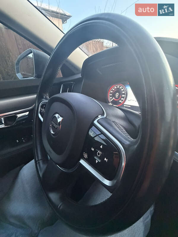 Седан Volvo S90 2016 в Киеве