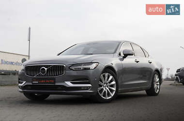Седан Volvo S90 2016 в Ужгороді