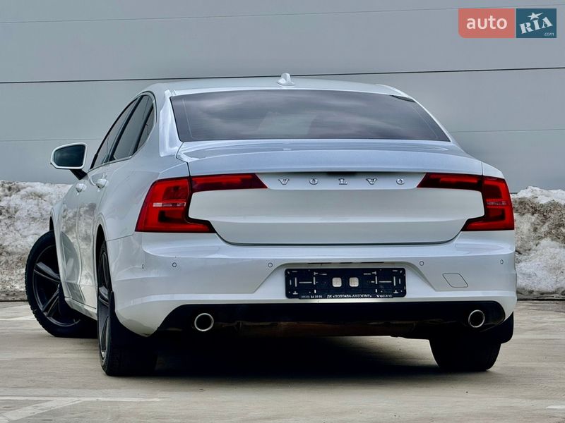 Седан Volvo S90 2017 в Киеве
