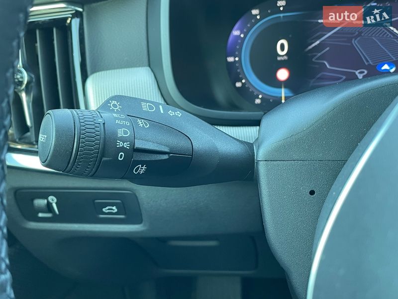 Седан Volvo S90 2021 в Киеве