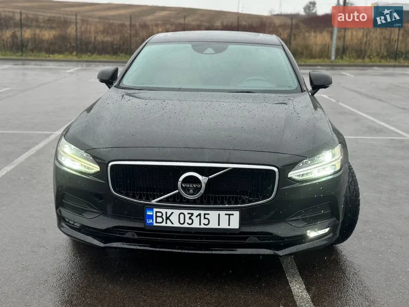 Volvo S90