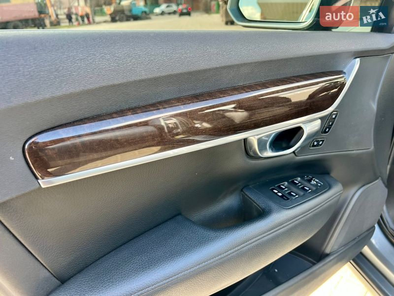 Седан Volvo S90 2016 в Житомире