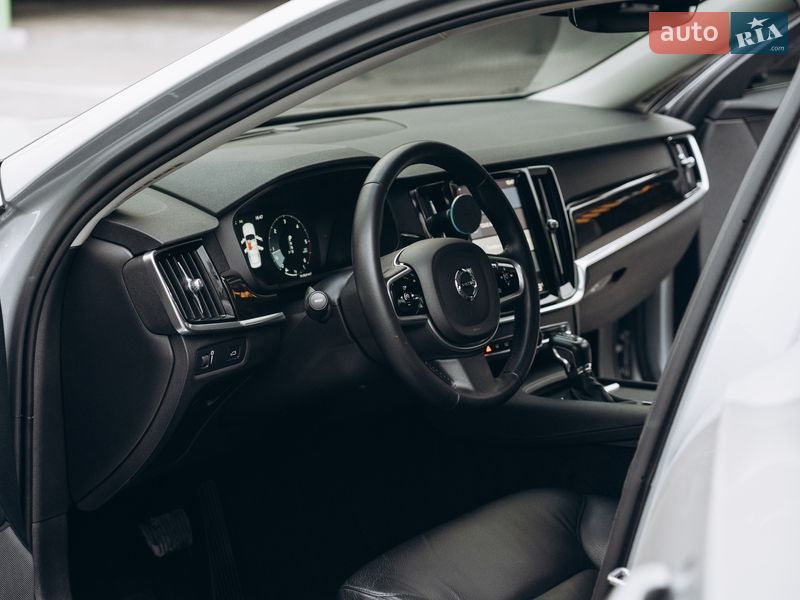 Седан Volvo S90 2016 в Києві