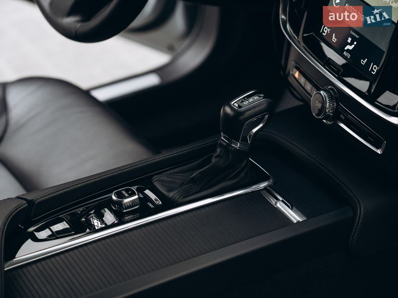 Седан Volvo S90 2016 в Києві