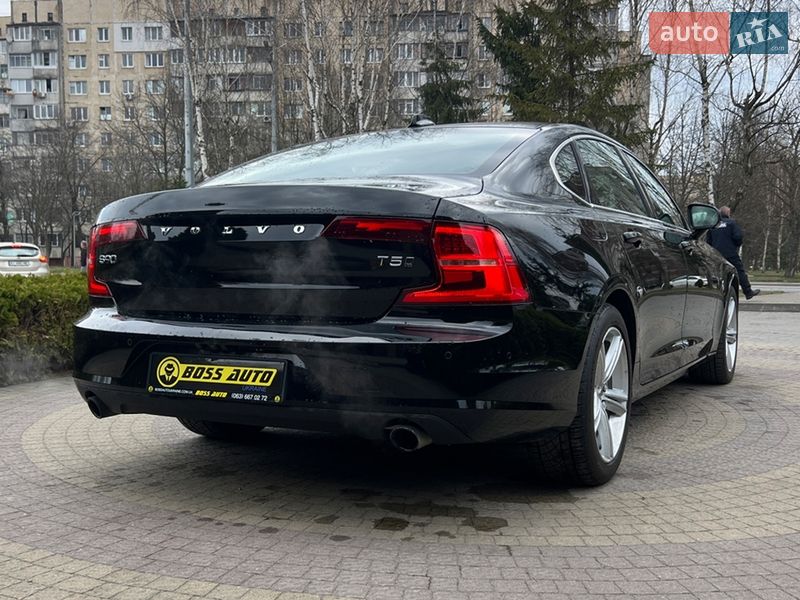 Седан Volvo S90 2017 в Львове