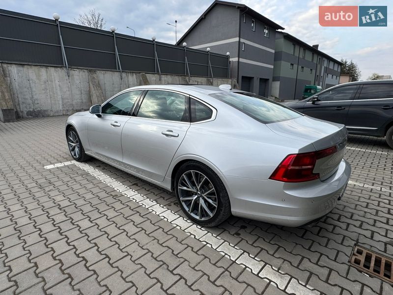 Седан Volvo S90 2017 в Ивано-Франковске