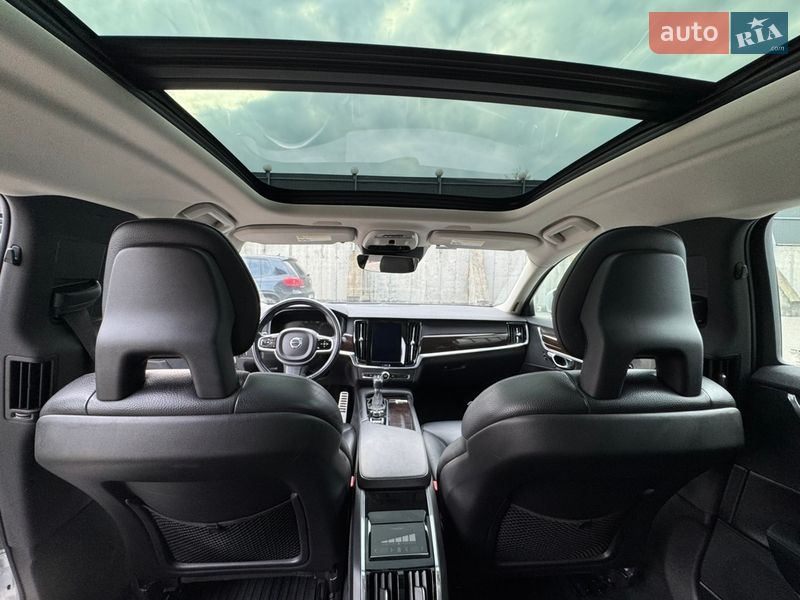 Седан Volvo S90 2017 в Ивано-Франковске
