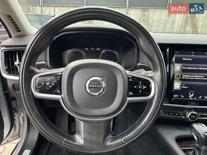 Седан Volvo S90 2017 в Ивано-Франковске