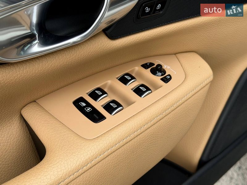 Седан Volvo S90 2017 в Кривом Роге