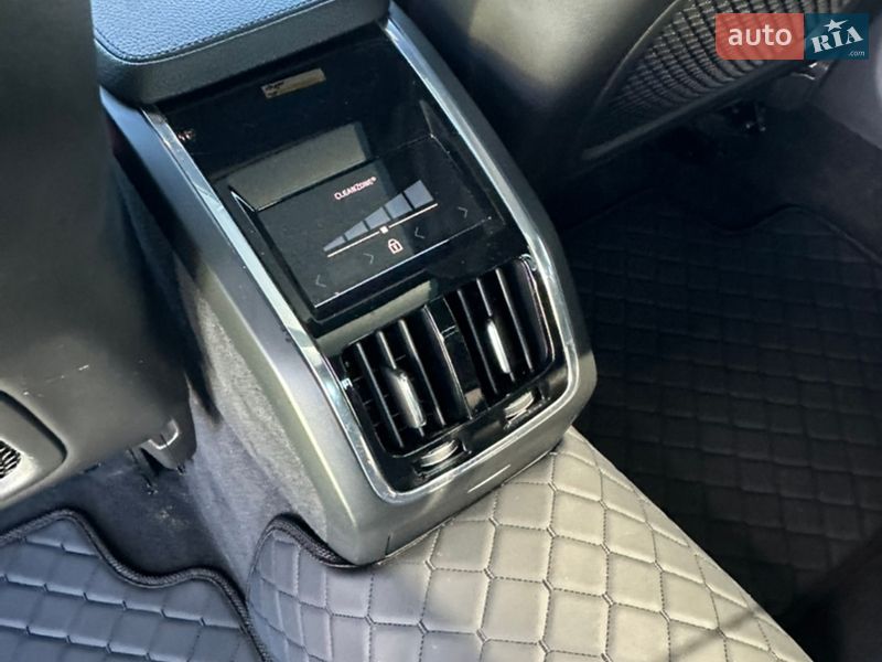 Седан Volvo S90 2018 в Києві фото 19 Седан Volvo S90 2018 в Києві