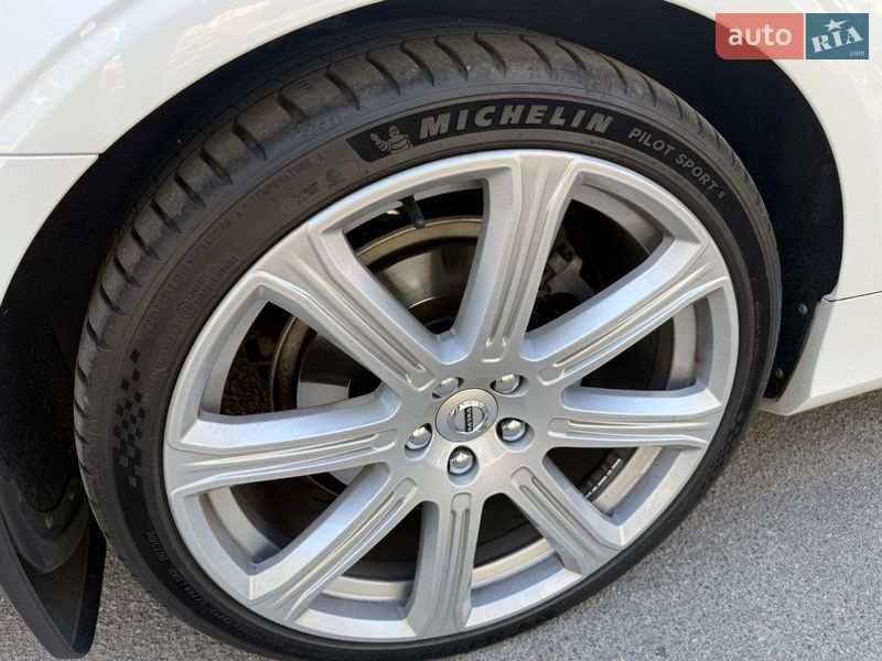 Седан Volvo S90 2016 в Дніпрі