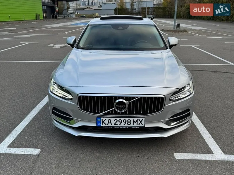 Volvo S90 2017