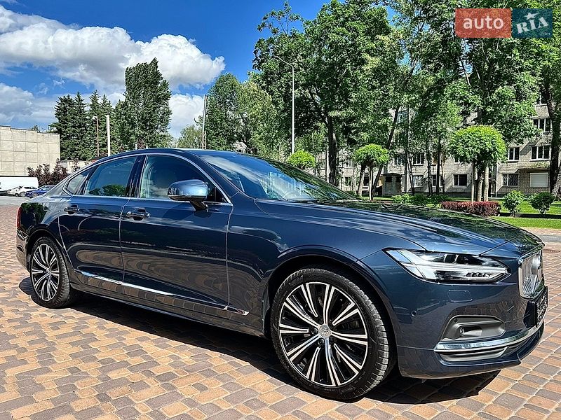 Седан Volvo S90 2022 в Киеве