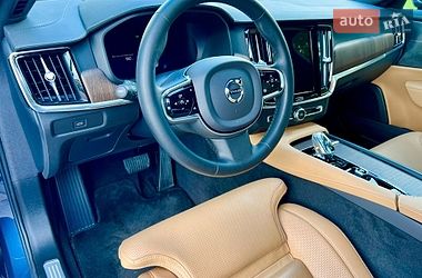 Седан Volvo S90 2022 в Киеве