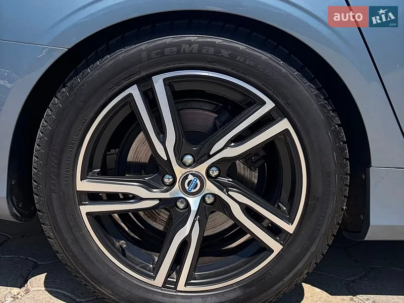 Volvo S90 2016 VIN YV1PS68BCH1005300 фото оголошення 12 з 62