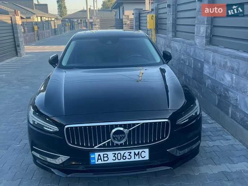 Volvo S90