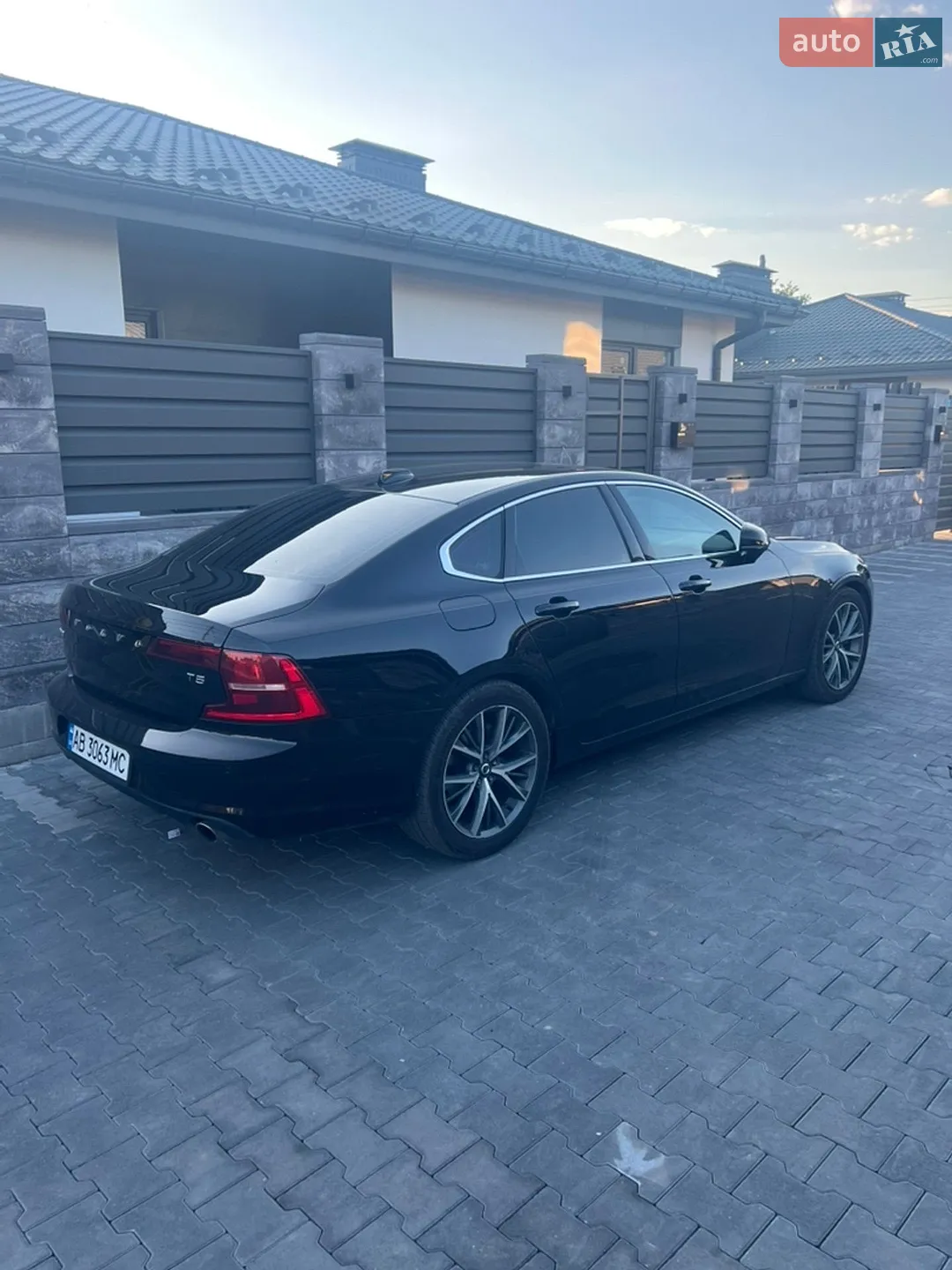 Volvo S90 2016 VIN YV1102AK3H1011591 фото оголошення 5 з 12