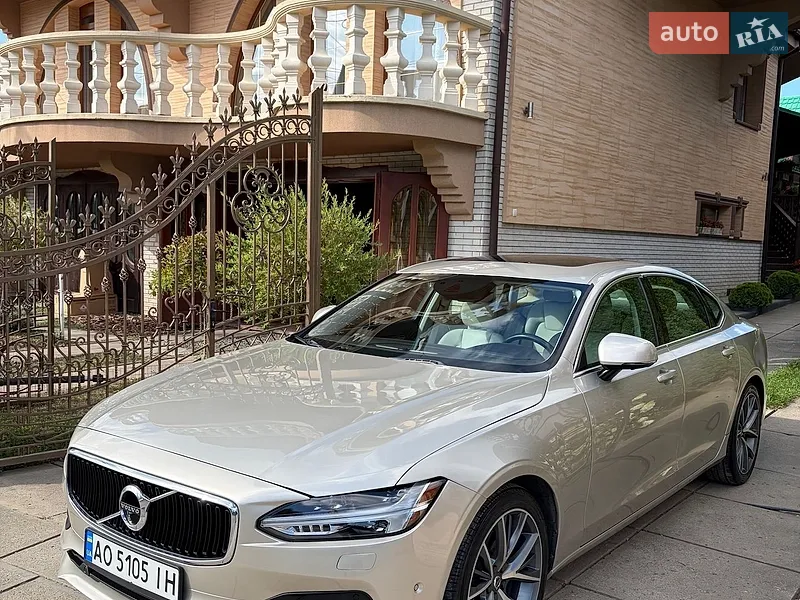 Volvo S90