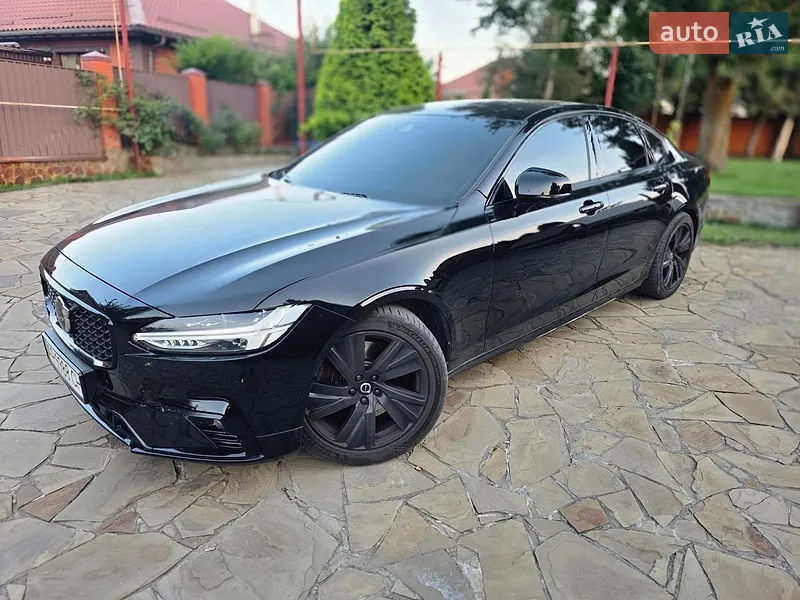 Volvo S90