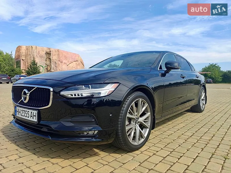 Volvo S90