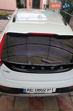Хэтчбек Volvo V40 Cross Country 2013 в 