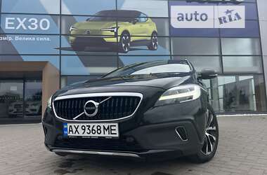 Хетчбек Volvo V40 Cross Country 2018 в Полтаві