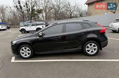 Хэтчбек Volvo V40 Cross Country 2014 в Киеве