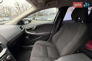 Хэтчбек Volvo V40 Cross Country 2014 в Киеве