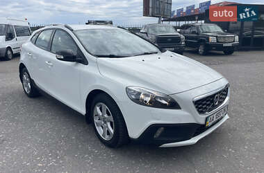 Хэтчбек Volvo V40 Cross Country 2015 в Черкассах