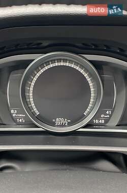 Хэтчбек Volvo V40 Cross Country 2017 в 