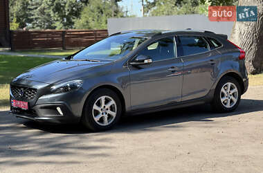 Хэтчбек Volvo V40 Cross Country 2014 в 