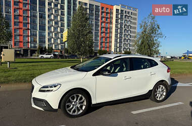 Хетчбек Volvo V40 Cross Country 2016 в Василькові