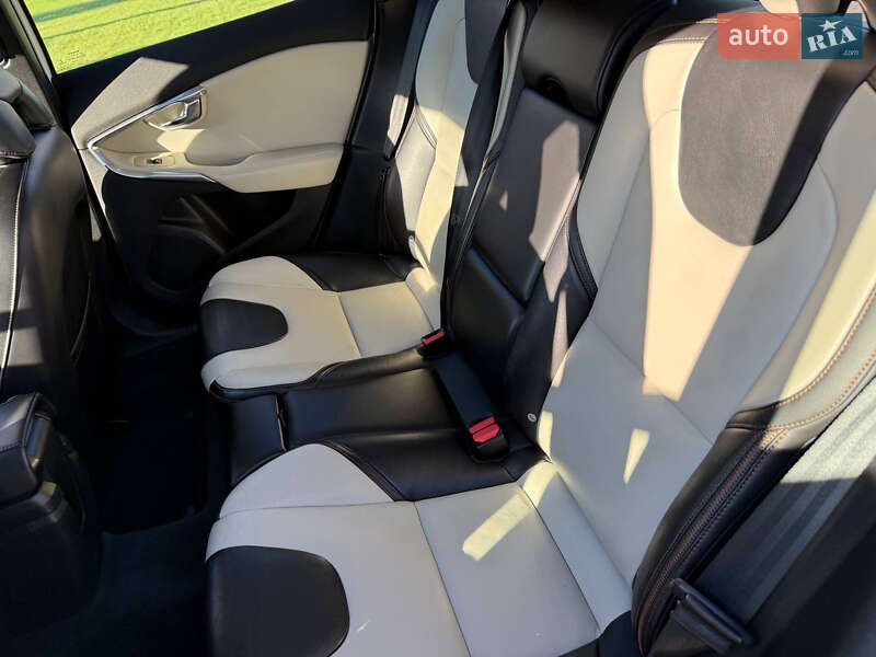Хетчбек Volvo V40 Cross Country 2016 в Василькові фото 22 Хетчбек Volvo V40 Cross Country 2016 в Василькові