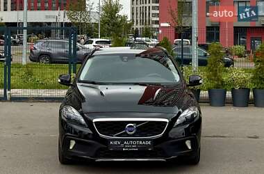 Хэтчбек Volvo V40 Cross Country 2014 в 