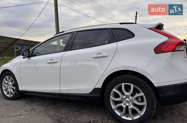 Хэтчбек Volvo V40 Cross Country 2016 в Бориславе