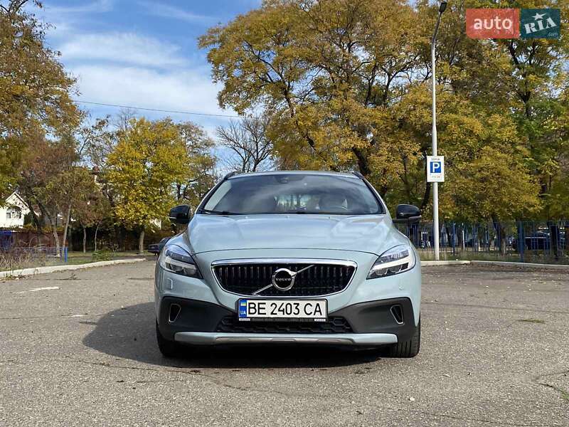 Хэтчбек Volvo V40 Cross Country 2017 в Николаеве фото 2 Хэтчбек Volvo V40 Cross Country 2017 в Николаеве