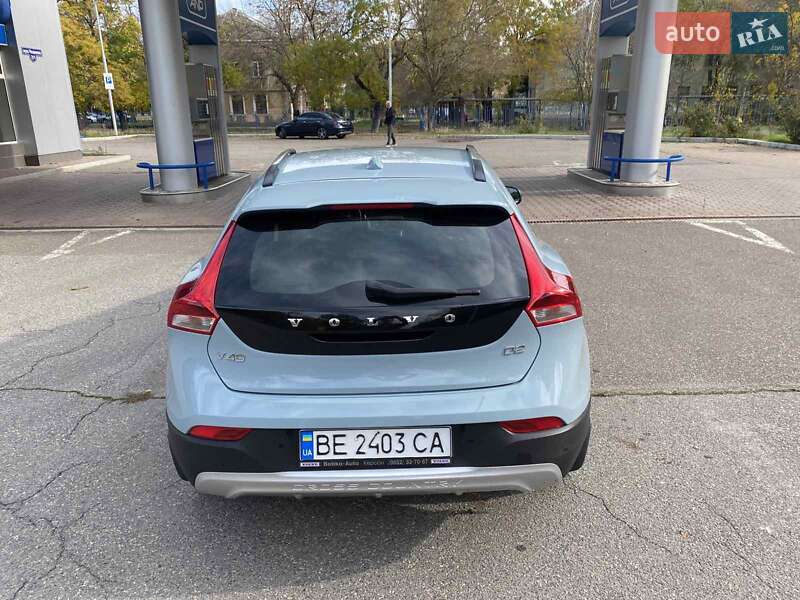 Хэтчбек Volvo V40 Cross Country 2017 в Николаеве фото 16 Хэтчбек Volvo V40 Cross Country 2017 в Николаеве