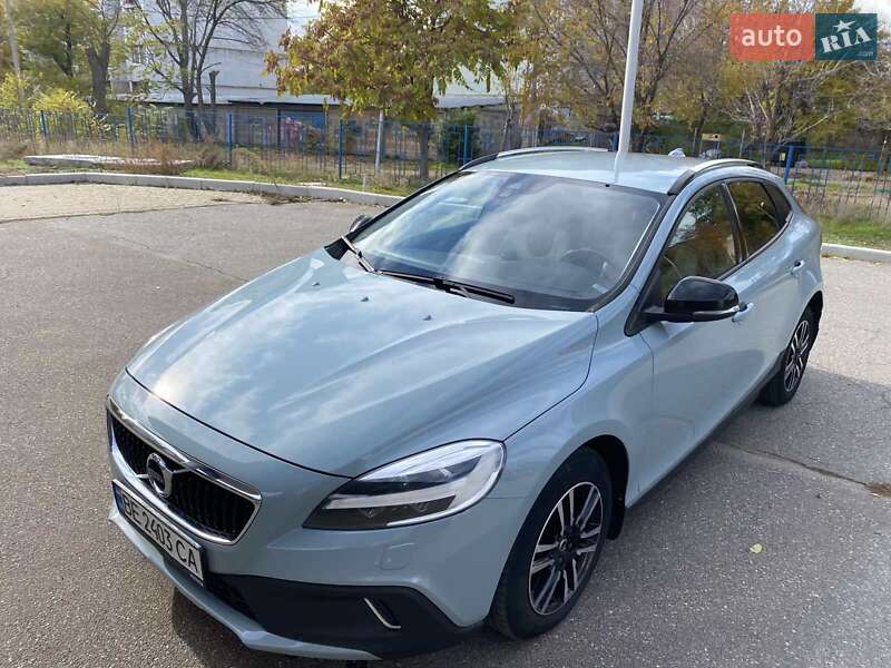 Хэтчбек Volvo V40 Cross Country 2017 в Николаеве фото 22 Хэтчбек Volvo V40 Cross Country 2017 в Николаеве