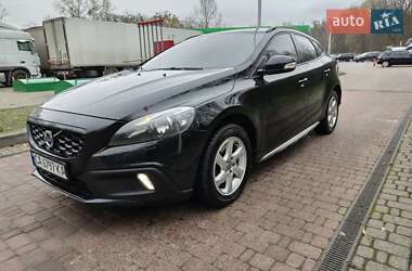 Хэтчбек Volvo V40 Cross Country 2014 в Киеве