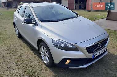 Хетчбек Volvo V40 Cross Country 2015 в Зарічному